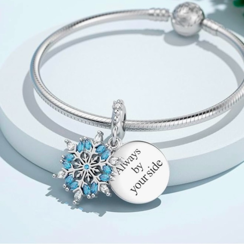 Winter wonderland Christmas style 925 sterling snowflake charm fits pandoras